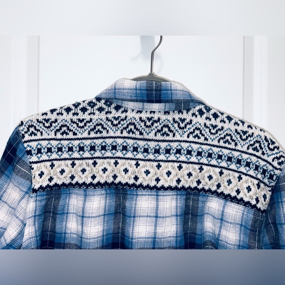 Aeropostale Woman’s Plaid Long Sleeve Flannel Button Down Top Size Medium - Picture 3 of 5